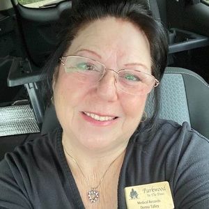 Meet your Posher, Donna